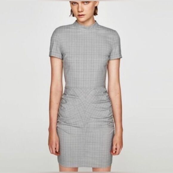 Zara Dresses & Skirts - Zara mini dress with ruching detail gray work dress with short sleeves